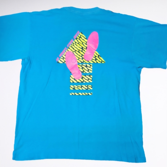 Vintage 1990s Air Products Fitness Center Tshirt Single Stitch Lee Size XL - Picture 5 of 7